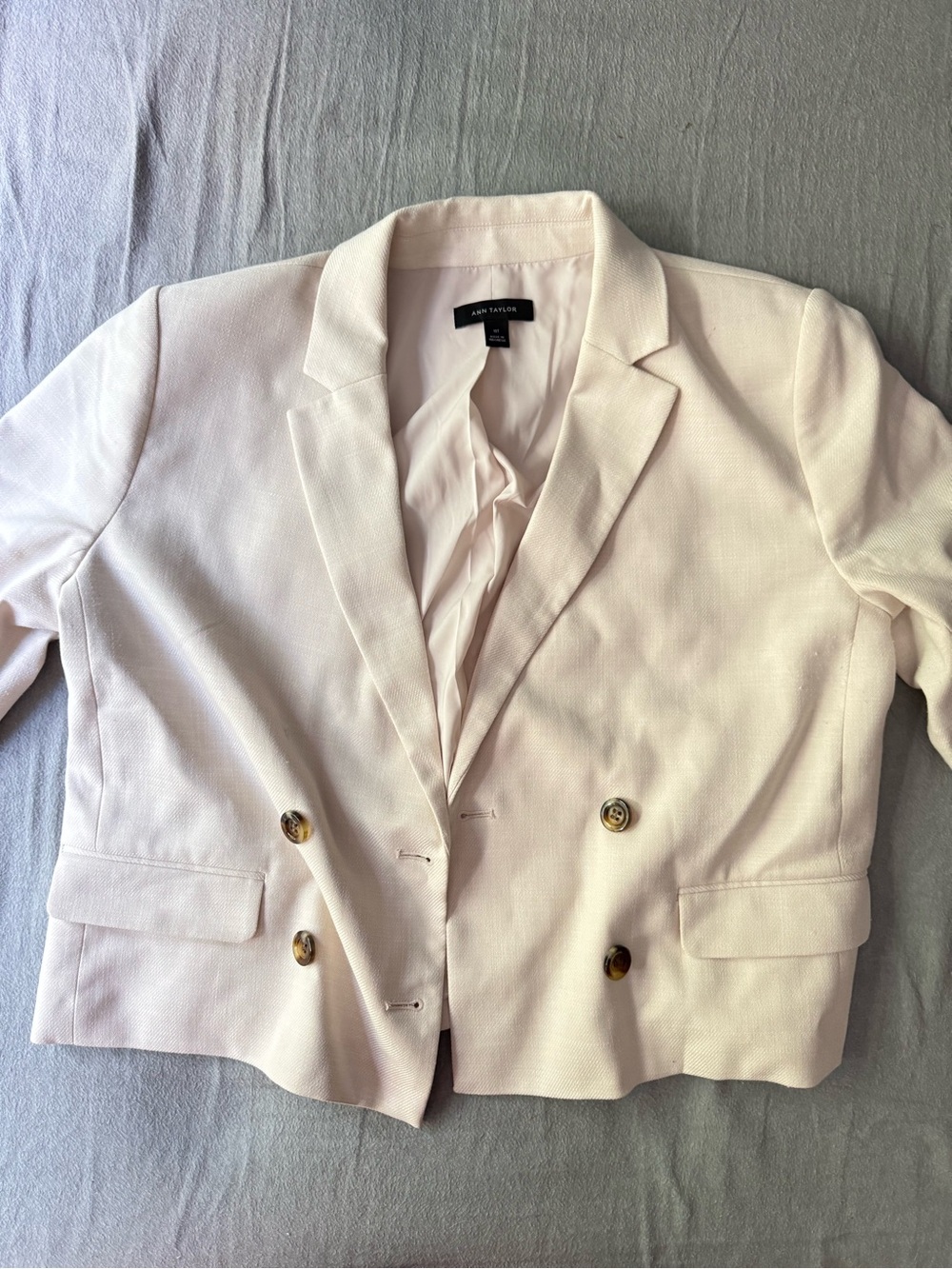 Ann Taylor Cream Ivory Double Breasted Cropped Blazer Size 10T